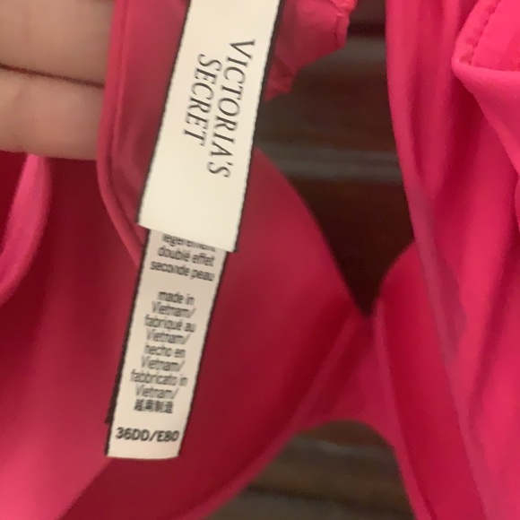 Victoria Secret Bra - Picture 3 of 3